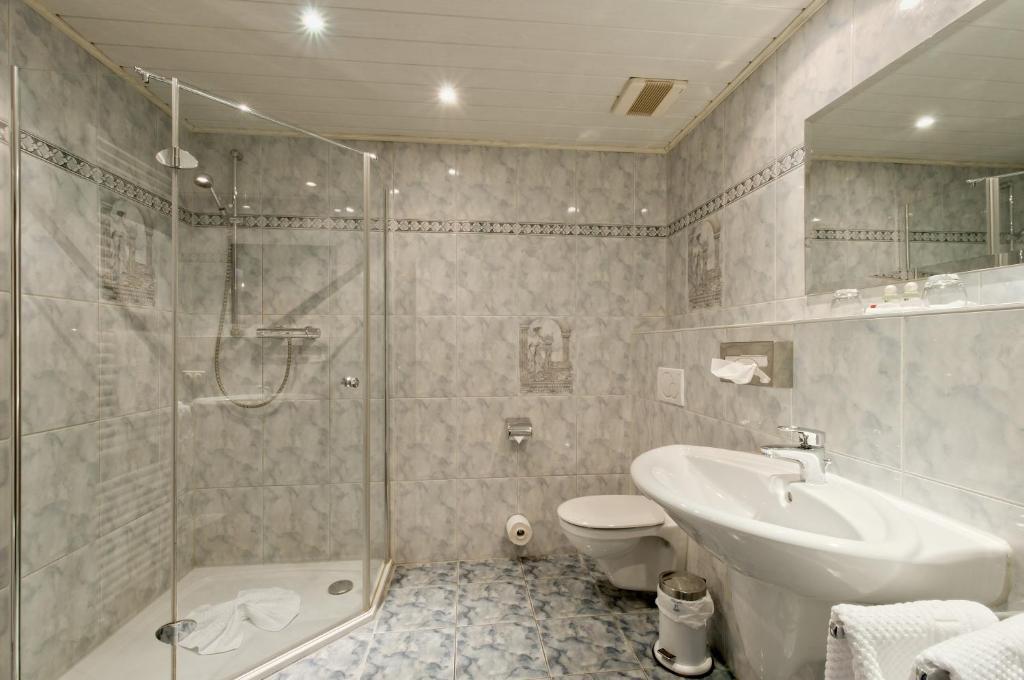 Landhotel Lohmann Langenfeld  Ruang foto