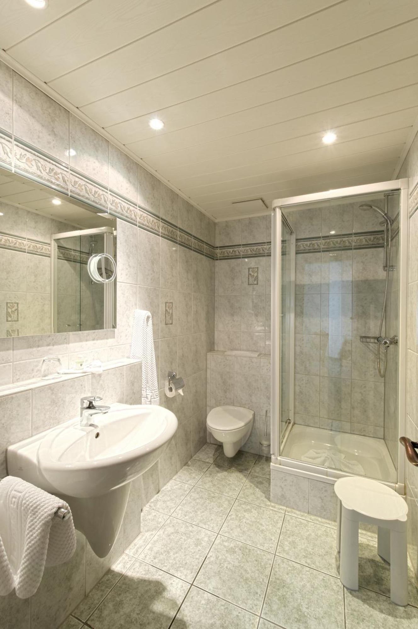 Landhotel Lohmann Langenfeld  Bagian luar foto