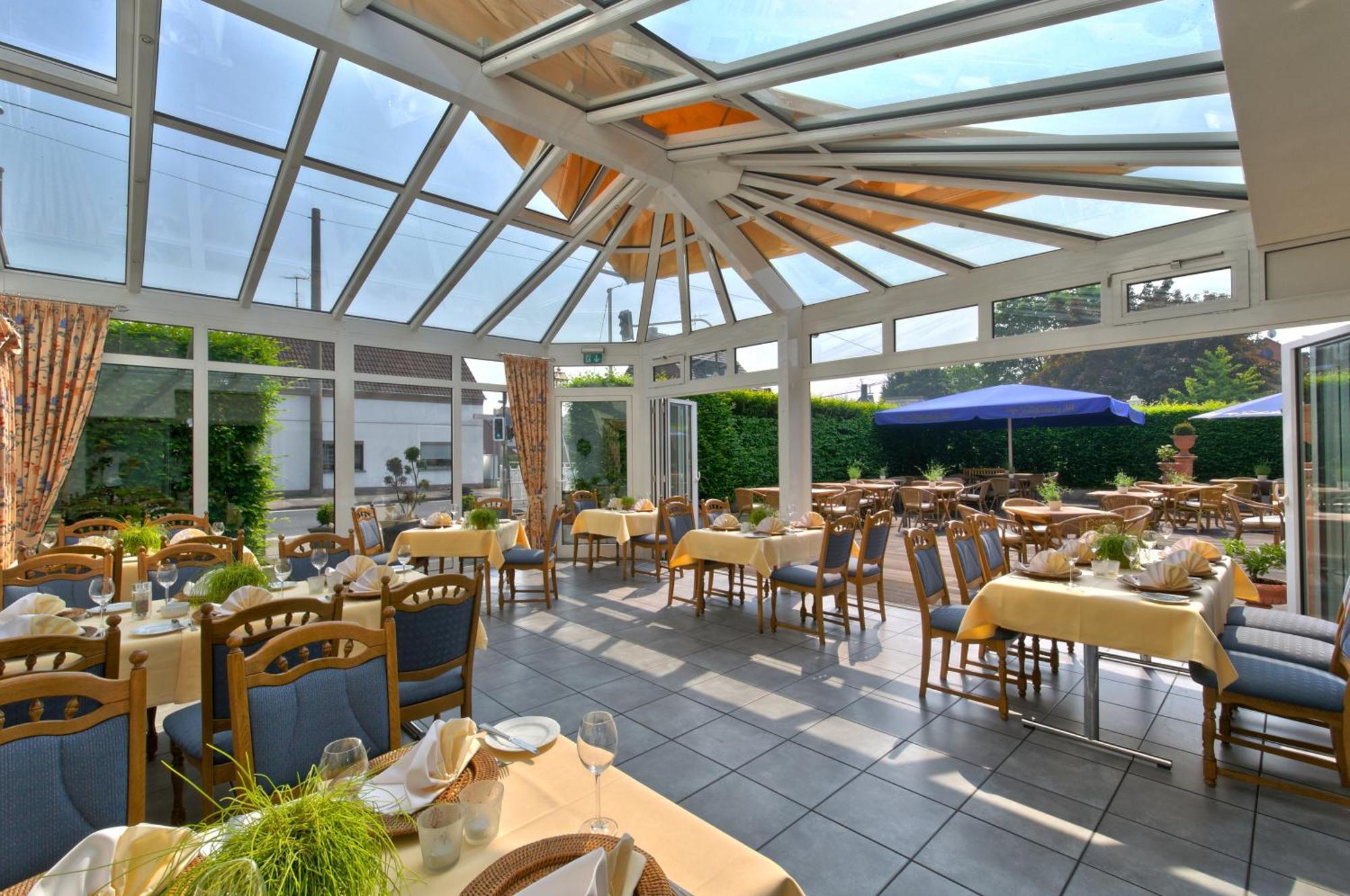 Landhotel Lohmann Langenfeld  Bagian luar foto