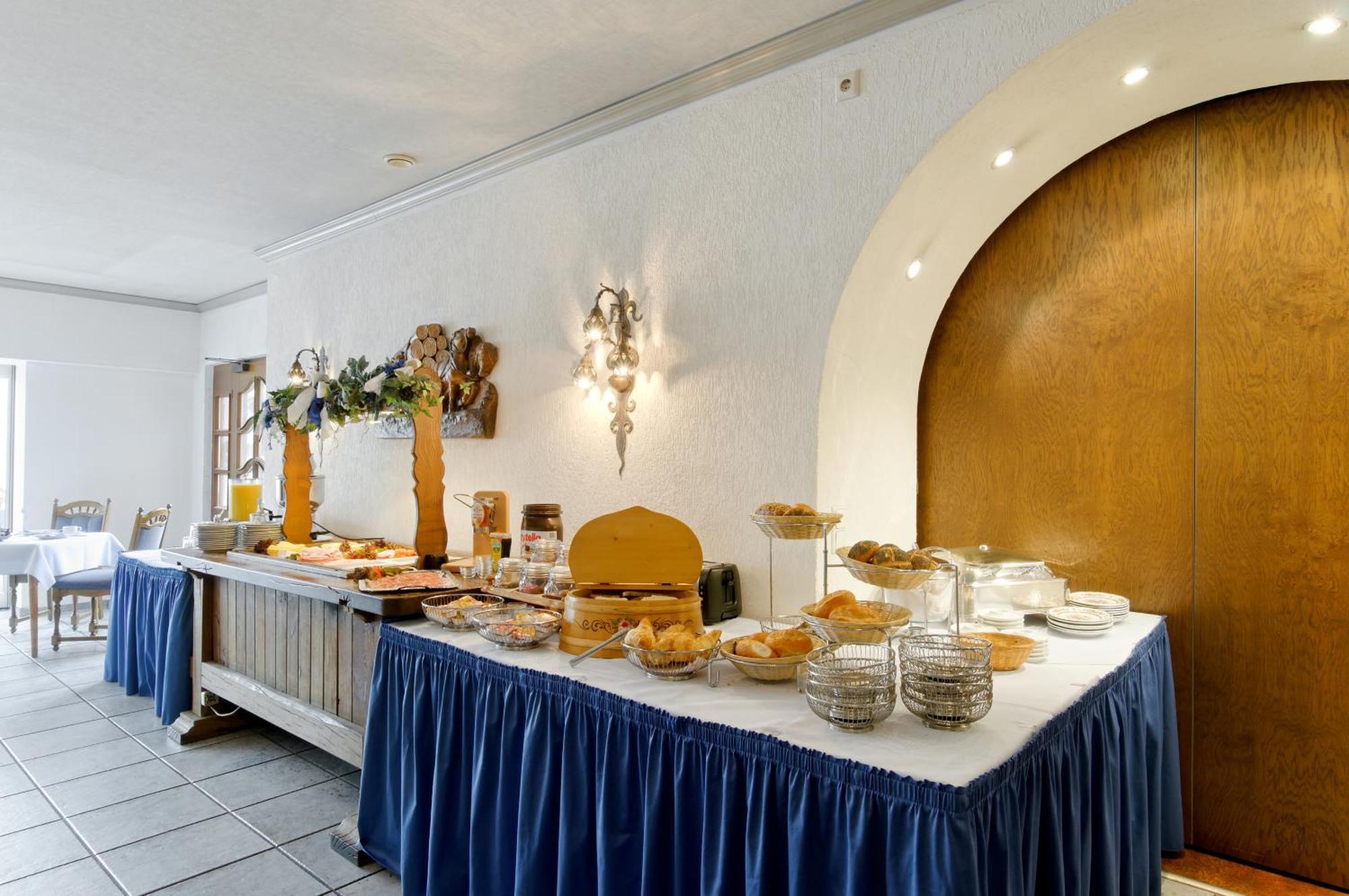 Landhotel Lohmann Langenfeld  Bagian luar foto